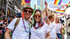Zaměstnanci Google na Toronto Pride Parade