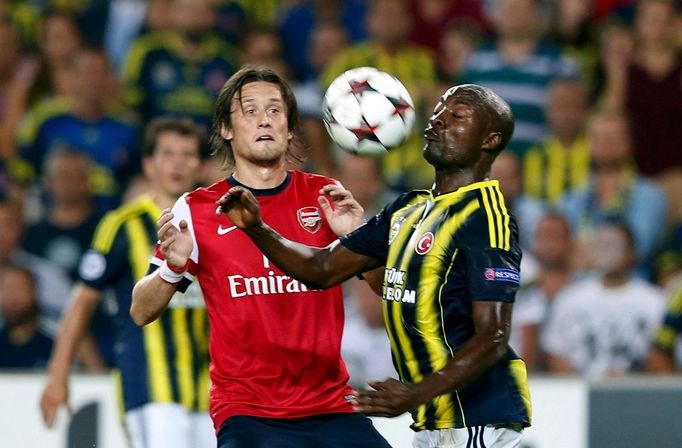 Fenerbahce vs. Arsenal, play off Ligy mistrů (Webo a Rosický)