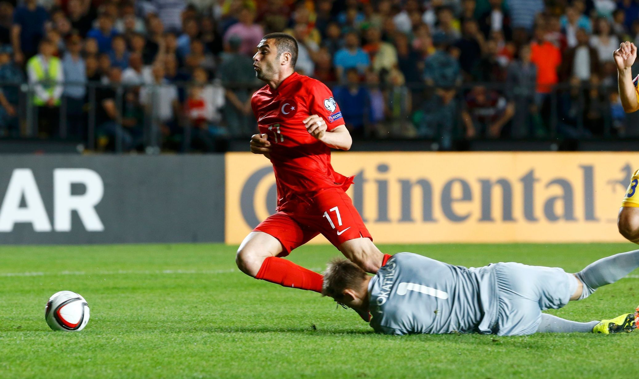 Kazachstán-Turecko: Stas Pokatilov (1) - Burak Yilmaz ; gól na 0:1