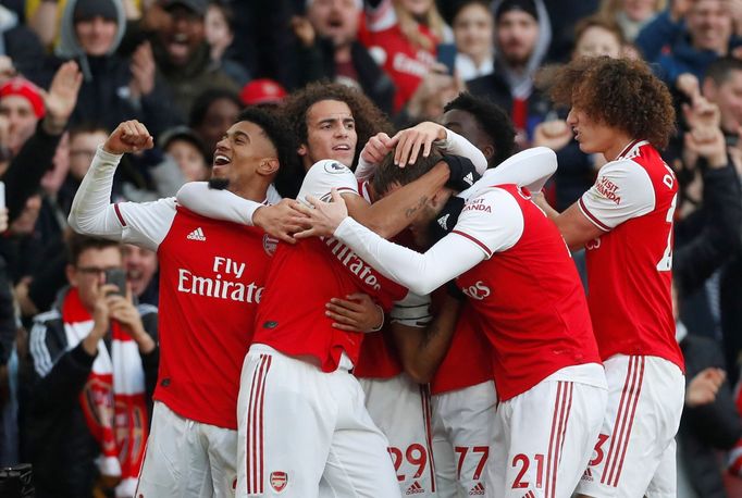 Soccer Football - Premier League - Arsenal v Chelsea - Emirates Stadium, London, Britain - December 29, 2019 Arsenal's Pierre-Emerick Aubameyang celebrates scoring their