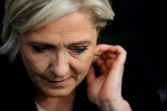 Le Penová loví nové voliče mezi "ztracenými". Sbírá hlasy mladých, dělníků i úředníků