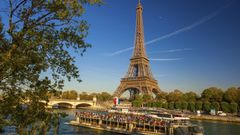 Paříž, Eiffelova věž, řeka Seina