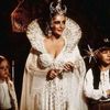 Elizabeth Taylor - Modrý pták 1976
