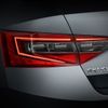 Škoda Superb 2015 - zadní světlo