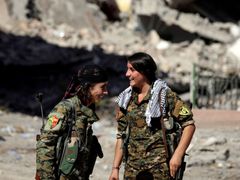 V kurdských jednotkách bojovaly ženy...