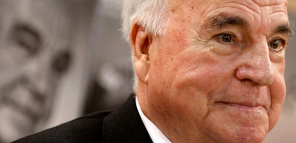 Helmut Kohl na frankfurtském knižním veletrhu v roce 2010.