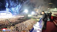 Středisko Wonsan-Kalma pojme až 20 tisíc návštěvníků, kteří se mohou ubytovat v některém z hotelů, zaplavat si v moři a dát si něco k snědku či k pití v místních restauracích a kavárnách. Pro domácí hosty se otevře 1. července, napsala severokorejská oficiální agentura KCNA. O zahraničních turistech se nezmínila.