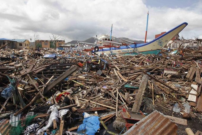 Zničené město Tacloban.