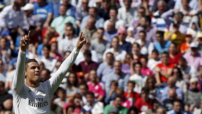 Cristiano Ronaldo (Real Madrid) slaví branku v síti Eibaru (2015)