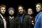 Pearl Jam se vrací do čela americké hitparády