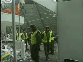 V Polsku spadla střecha haly na výstavišti. Mezi obětmi jsou podle agentur i Češi