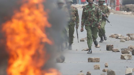 Foto: V ulicích Nairobi hoří barikády. Keňa se ponořila do povolebního násilí