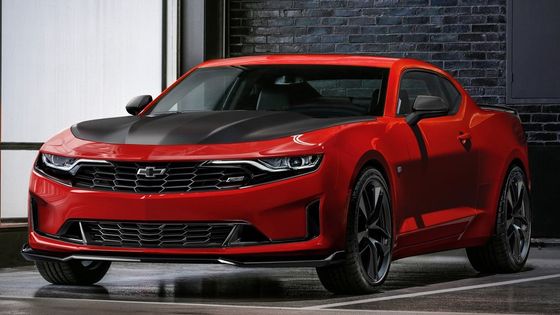 Chervrolet Camaro šesté generace prodělal mezigenerační facelift. Změněna byla mimo jiné celá přední maska a přední i zadní světlomety