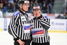 Na tohle se nikdo nechce koukat. Pomozme sudím jako v NHL, burcují experti