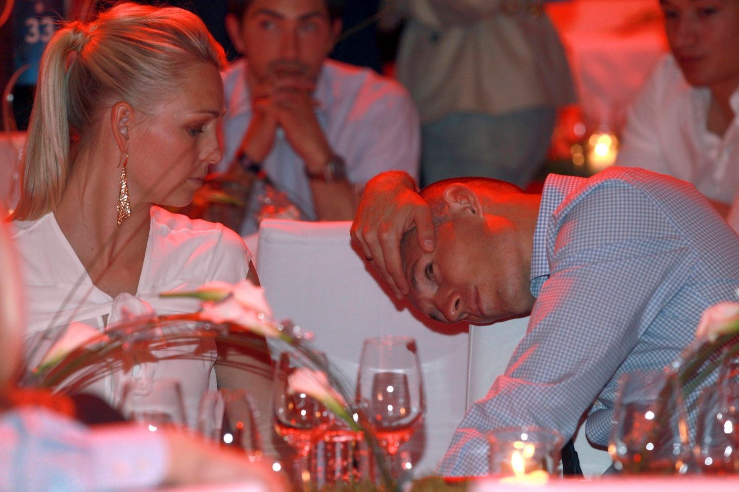 Arjen Robben a jeho manželka v mnichovském fotbalovém klubu