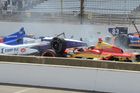 Indy Car 2014: havárie na startu v Indianapolis