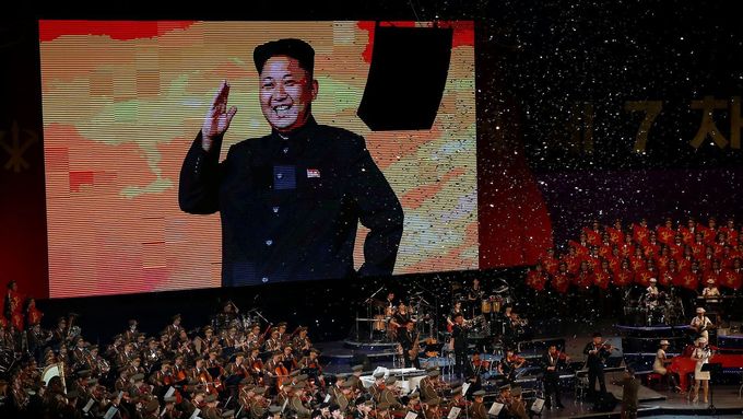 Obrázek Kim Čong-una na sjezdu Korejské strany práce.