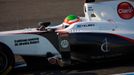 Piloti formule 1 popřáli hned po těžké nehodě Robertovi Kubicovi hodně zdraví. Sergio Pérez na Sauberu dokonce polsky.