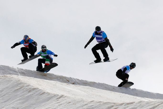 MS ve snowboardcrossu 2017: Alex Pullin, Luca Matteotti, Hagen Kearney a Jan Kubičík