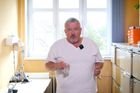 Doktore, poraďte: Jak na dehydrataci. Jakmile se jazyk lepí na patro, je pozdě