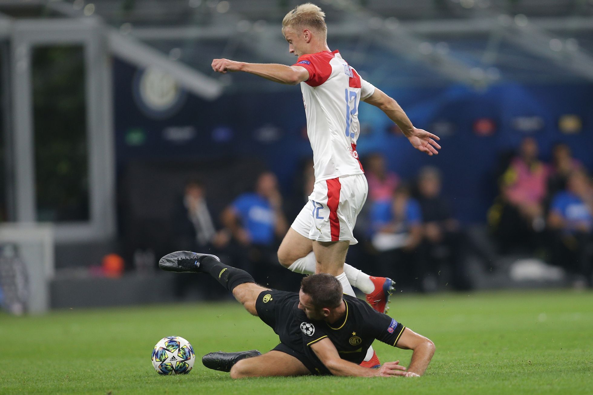 Jaroslav Zelený v zápase LM Inter Milán - Slavia Praha