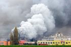 V tržnici SAPA v pražské Libuši, kde koncem 90. let začala podnikat vietnamská komunita, hasiči zasahovali už mnohokrát. Požár, k němuž tam došlo 11. listopadu roku 2008, se však běžným výjezdům vymykal.