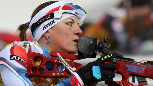 Czech Republic's Jitka Landova prepares to shoot during the women's biathlon 4x6 km relay event at the Sochi 2014 Winter Olympic Games February 21, 2014. REUTERS/Sergei K