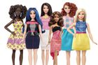 Slavná panenka Barbie se mění, dostala tři nová těla a sedm odstínů pleti