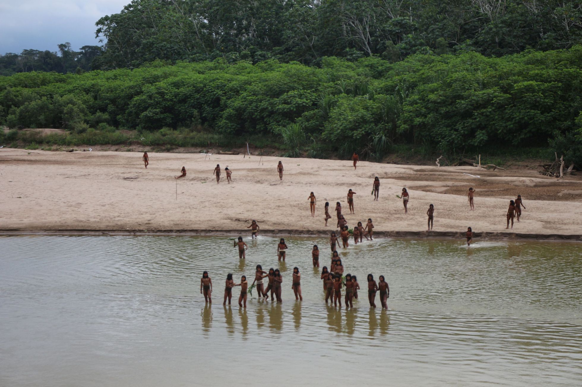 peru amazonie kmen Mašco Piro těžaři