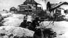 German soldiers in trenches they have dug in the suburbs of Stalingrad (1942) German soldiers in trenches they have dug in the suburbs of Stalingrad November 18, 1942 USSR, 1939-1945 war National archives, Washington / Snark Archives