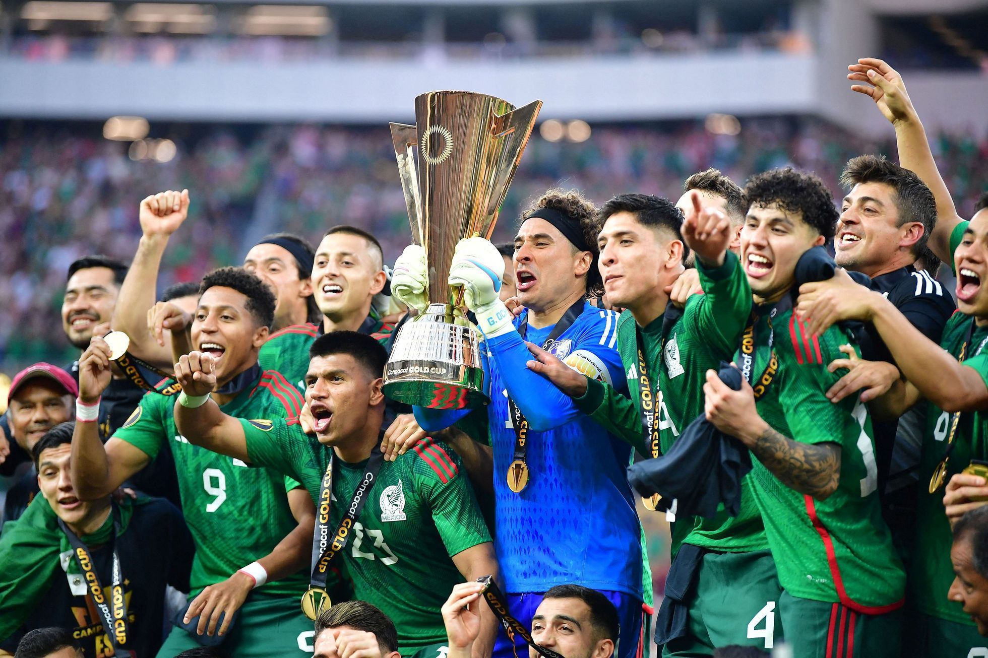 Fotbalisté Mexika slaví trumf ve Zlatém poháru