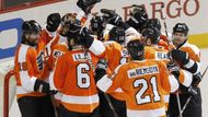 V neděli proměnili díky vítězství 5:1 nad Pittsburghem třetí mečbol v sérii hokejisté Philadelphie Flyers. Jakubem Voráček, Jaromír Jágr a Pavel Kubina tak slaví postup do semifinále Východní konference.  
 
 Více fotografií si můžete prohlédnout zde.