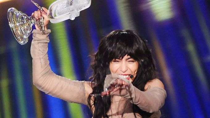 Zpěvačka Loreen poprvé zvítězila roku 2012, tentokrát üspěla s písní Tattoo. Foto: Reuters