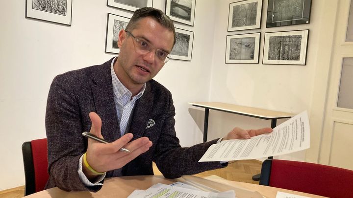 Nejsem blázen, abych si řekl o provizi za zákon, říká Polčák. Za miliony si stojí; Zdroj foto: Radek Bartoníček