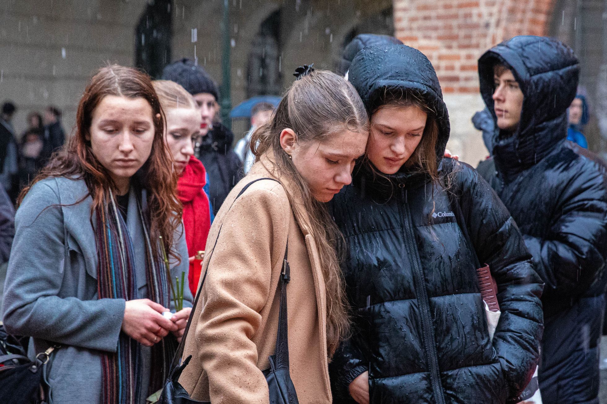 Pietní místo u Karolina, Univerzity Karlovy, po střelbě na Filosofické fakultě, premiér Petr Fiala