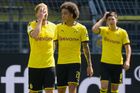 Dortmund ukončil ligu ostudným domácím debaklem. Brémy se vyhnuly přímému sestupu