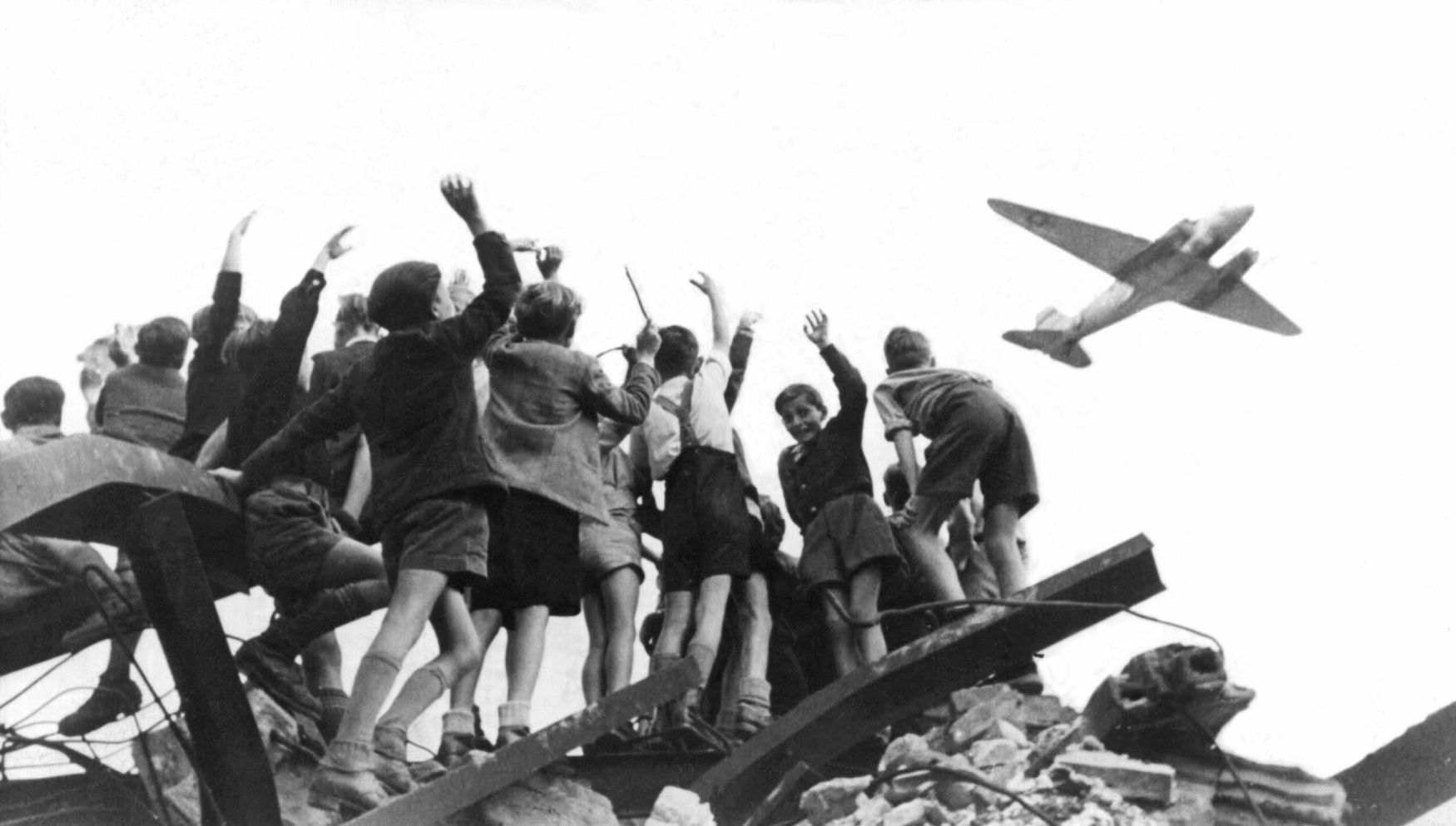 Fotogalerie / Blokáda Berlína 24.6. 1948 / 70. let výročí / ČTK /  4