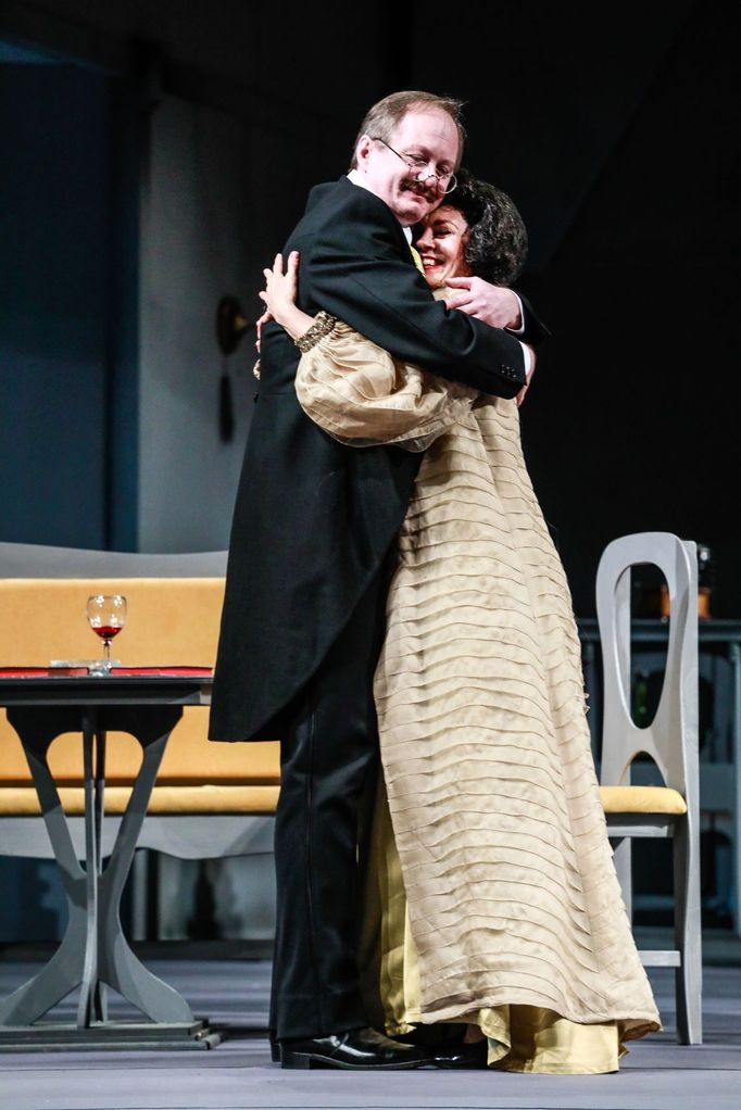 Michal Bumbálek jako Ludwig a Jana Švrtecká v roli Evy.