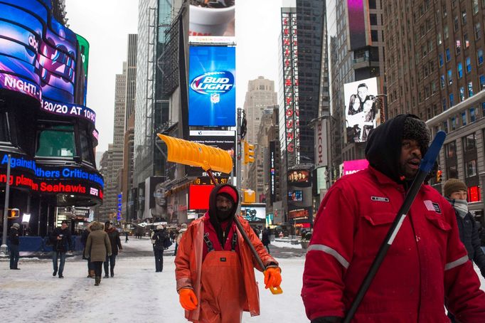 Times Square po sněhové bouři.