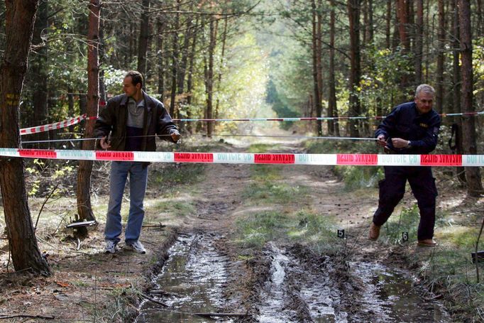 Místo činu v lese u obce Malíkovice v okrese Kladno, kde dne 13. října roku 2005 Viktor Kalivoda zavraždil podnikatele Jaroslava Lendóciho.