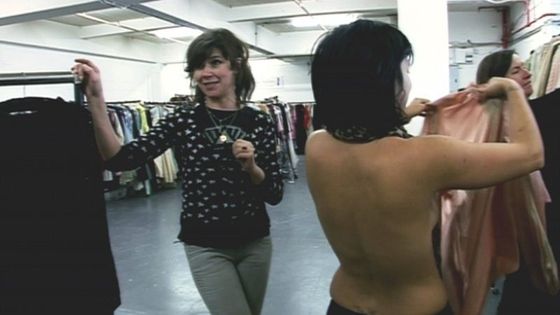 Zpěvačka Lily Allen se vdala. A je zase těhotná!