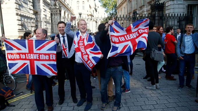 Po Brexitu nastává fáze zachraňování - Británie, Evropské unie, mezinárodního obchodu...