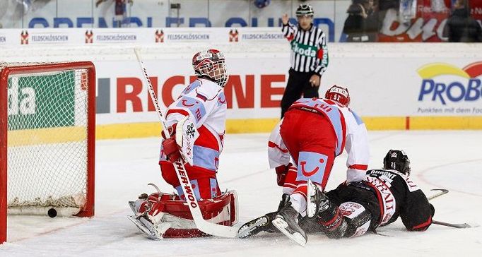 Spengler Cup: Dominik Hašek: Spartak - Kanada