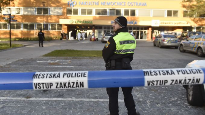 V ostravské nemocnici střelec zabil loni 10. prosince sedm lidí