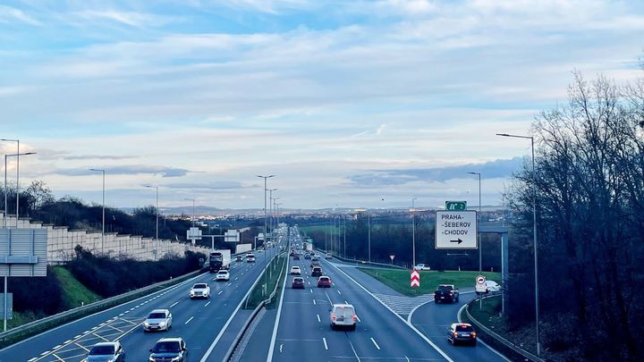 Z Prahy do Průhonic a zpět. Projeli jsme (ne)dálnici, která motá řidičům hlavu; Zdroj foto: Eva Srpová