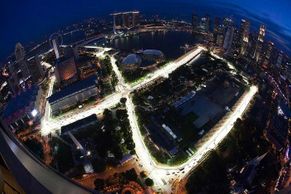 FOTO Alonso triumfoval i na Velké ceně Singapuru