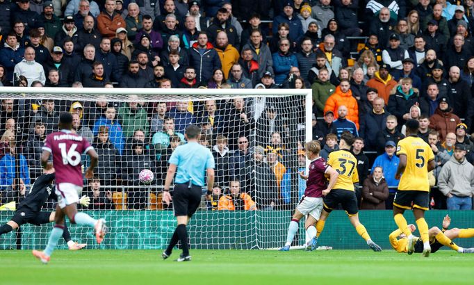 Wolverhampton - Burnley (Ladislav Krejčí)