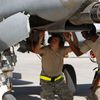 Nahlédněte mezi ostré hochy na základně U.S. Air Force v Kandaháru