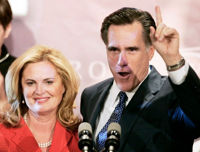 Mitt Romney s manželkou Ann v Iowě.