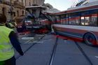 Příčinou brněnské nehody je nejspíš technická závada na trolejbusu, uvedla policie
